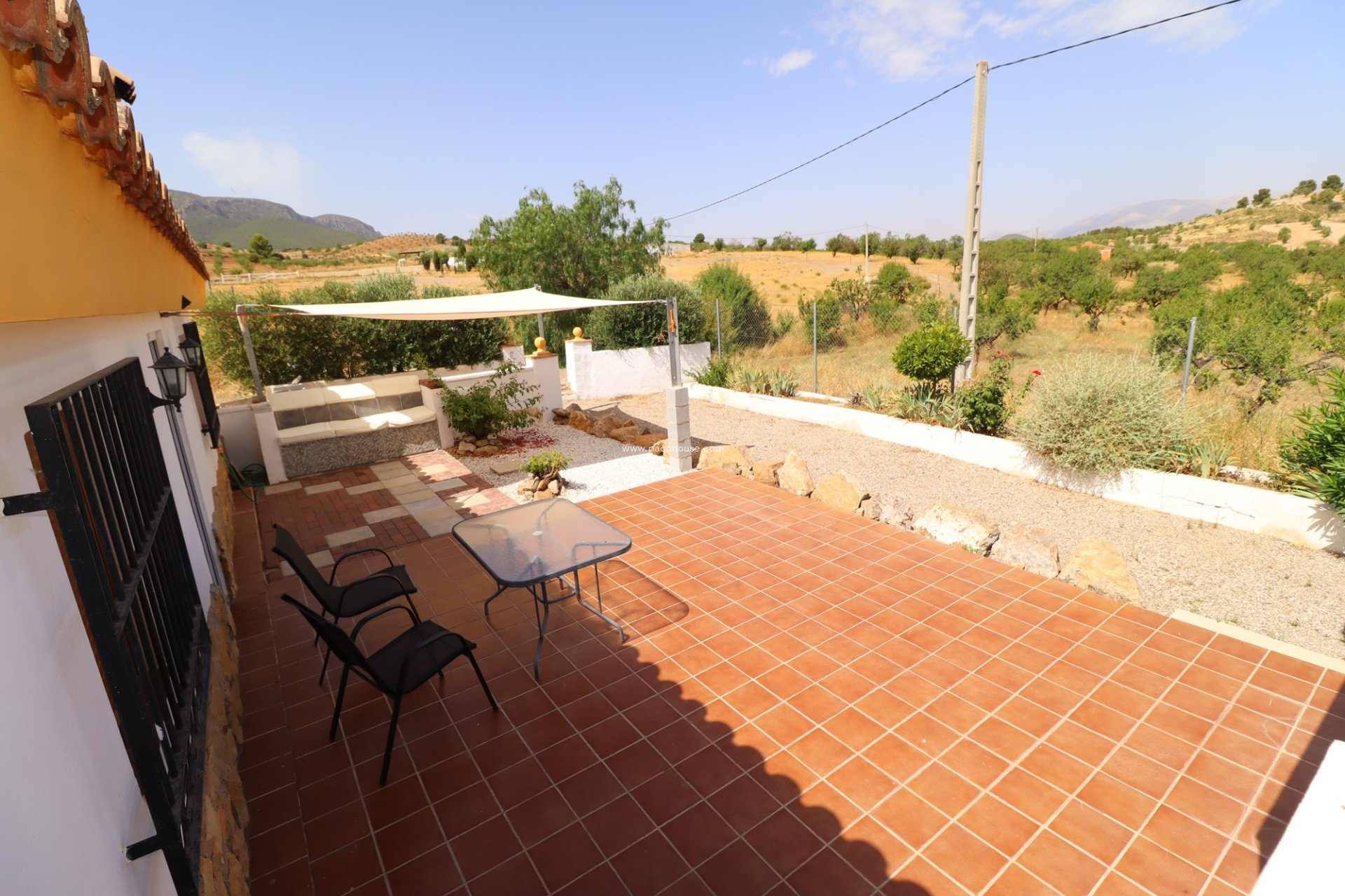 Resale - Cortijo -
Velez-Rubio