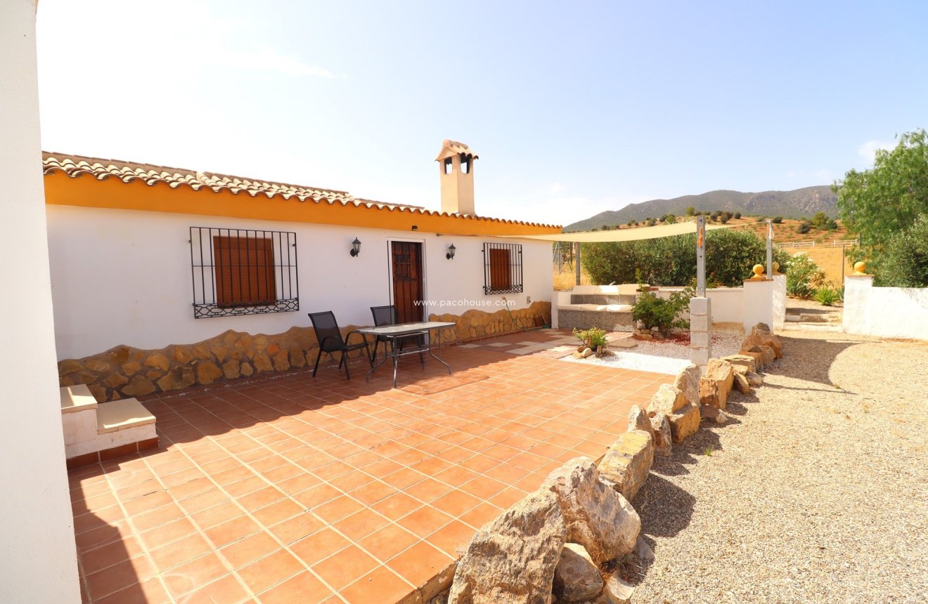 Resale - Cortijo -
Velez-Rubio