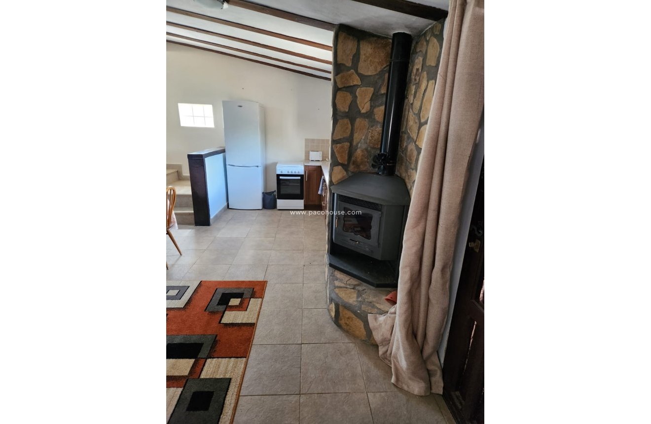 Resale - Cortijo -
Velez-Rubio