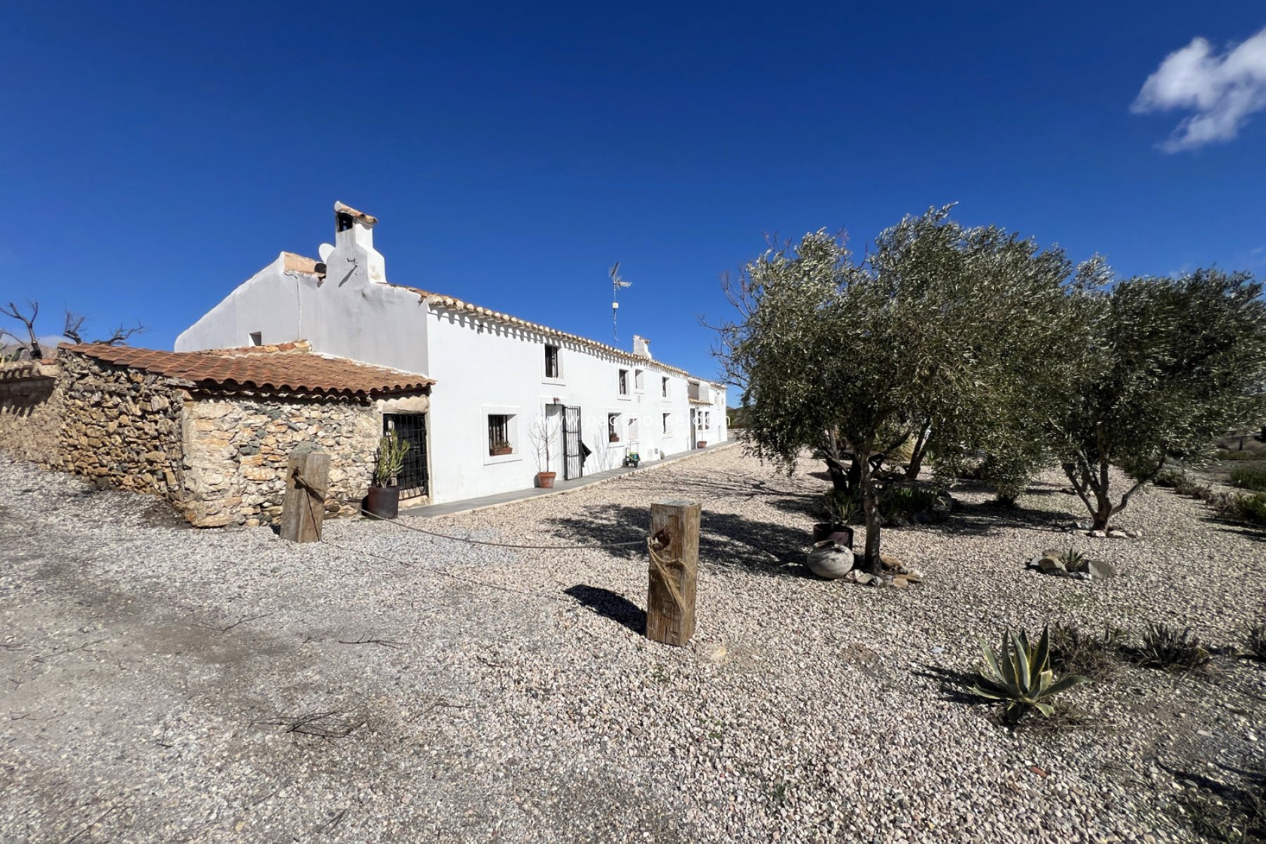 Resale - Cortijo -
Velez-Rubio