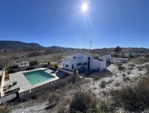 Resale - Cortijo -
Velez-Rubio