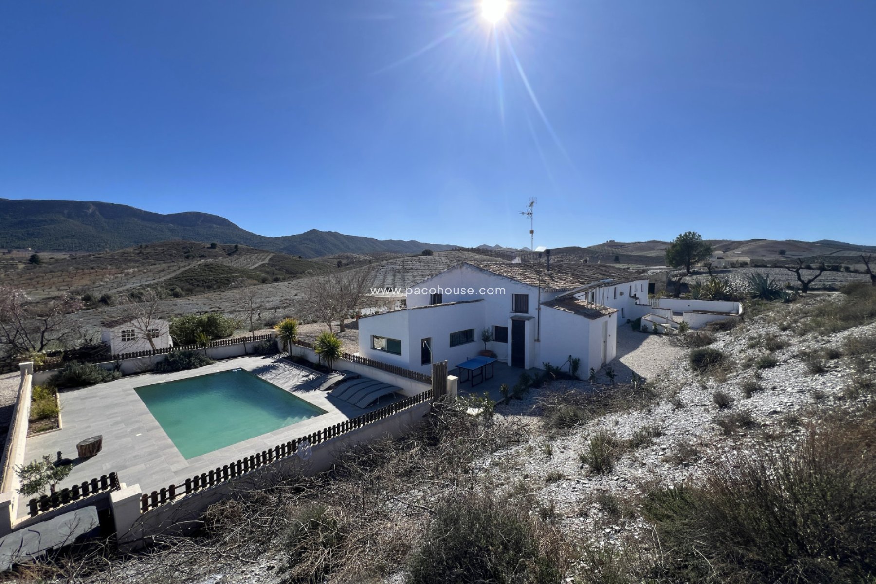 Resale - Cortijo -
Velez-Rubio