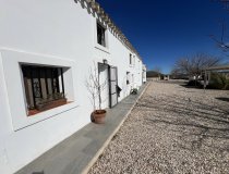 Resale - Cortijo -
Velez-Rubio