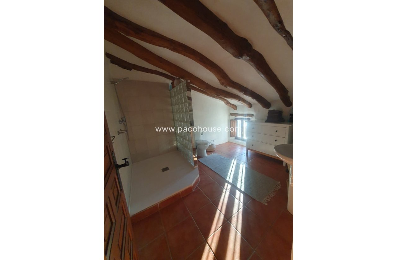 Resale - Cortijo -
Velez-Rubio