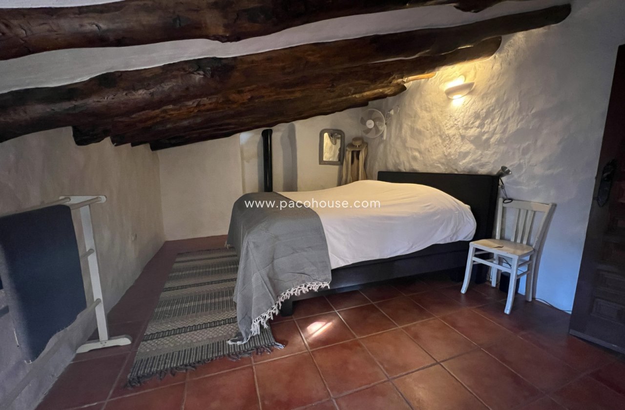 Resale - Cortijo -
Velez-Rubio