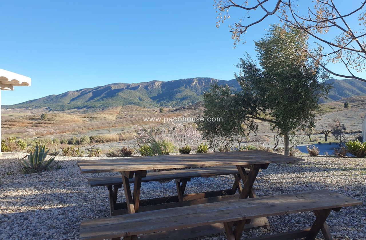 Resale - Cortijo -
Velez-Rubio