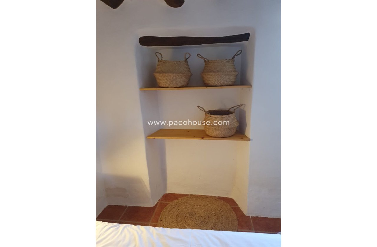 Resale - Cortijo -
Velez-Rubio