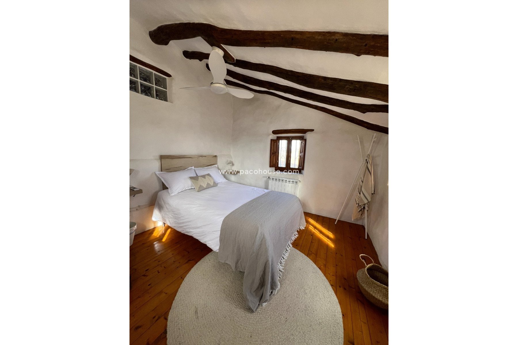 Resale - Cortijo -
Velez-Rubio