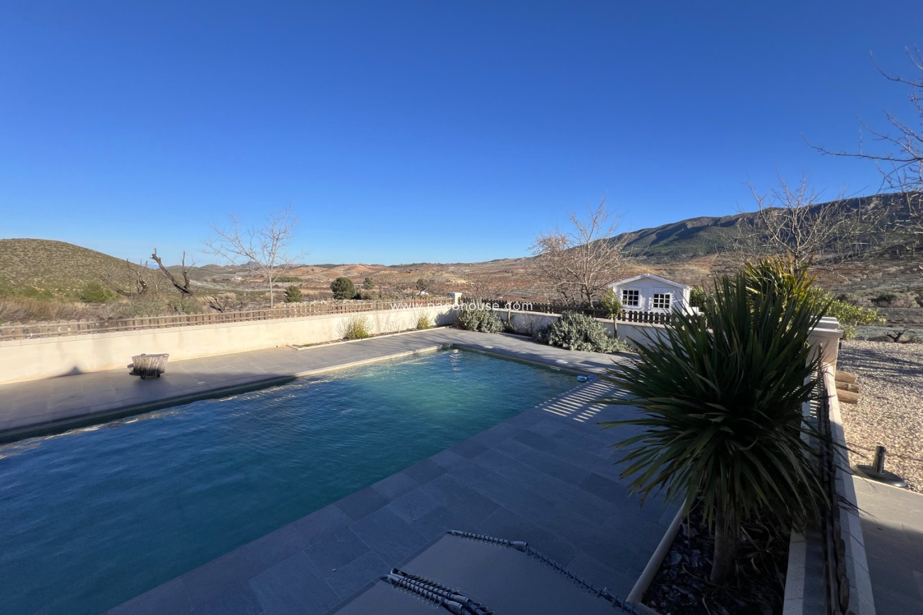 Resale - Cortijo -
Velez-Rubio