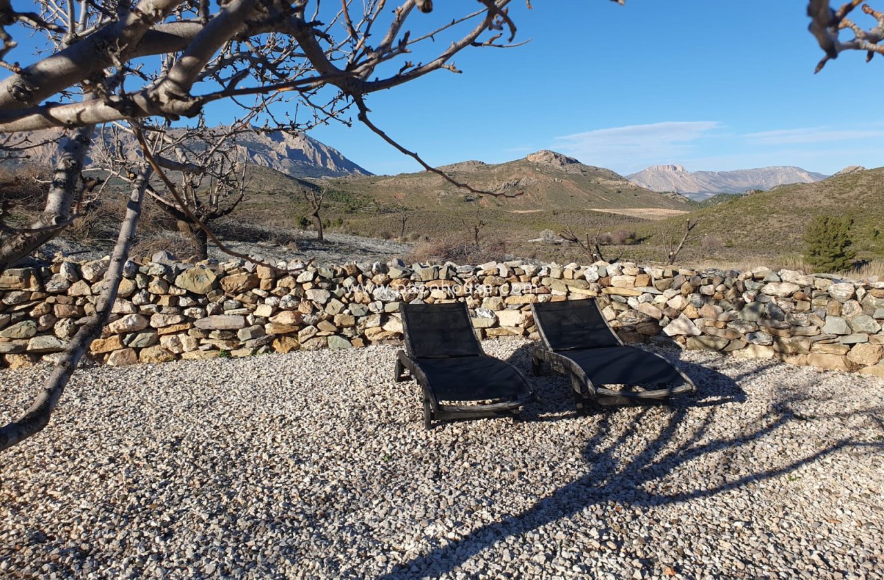 Resale - Cortijo -
Velez-Rubio