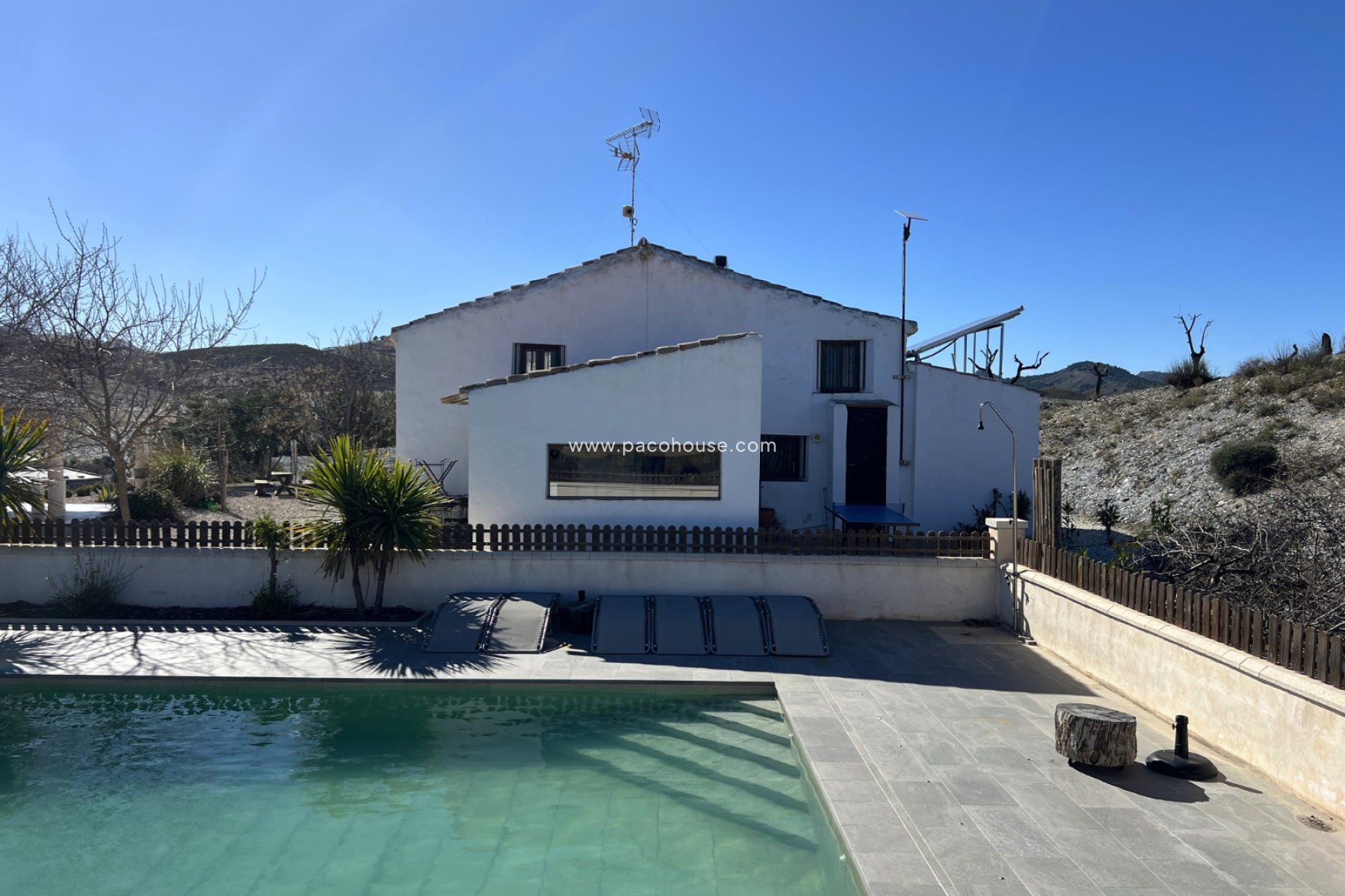 Resale - Cortijo -
Velez-Rubio