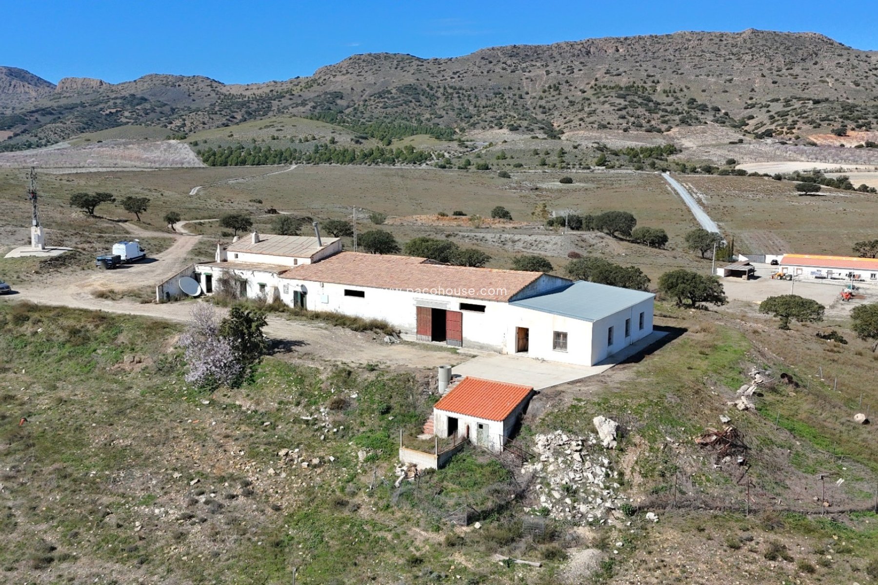 Resale - Cortijo -
Velez-Rubio