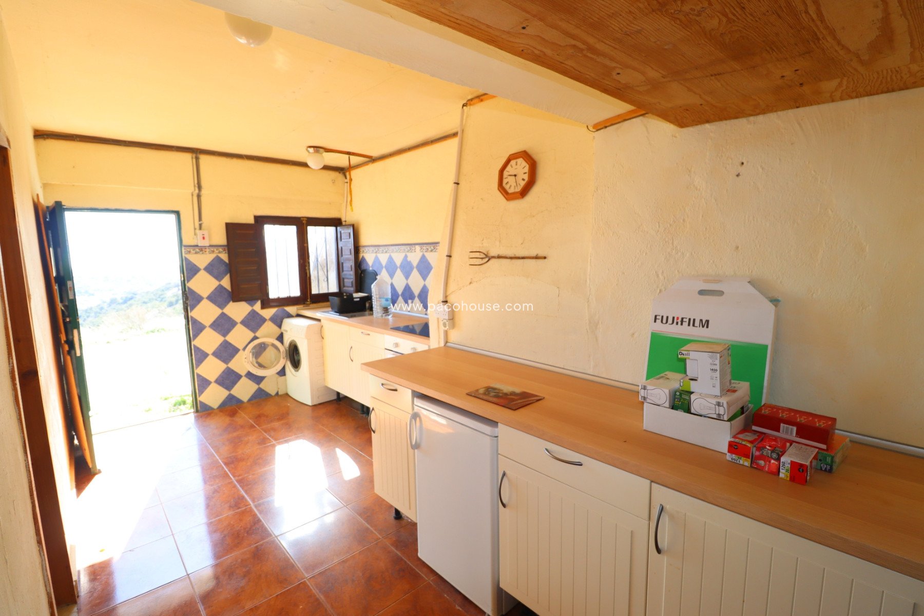 Resale - Cortijo -
Velez-Rubio