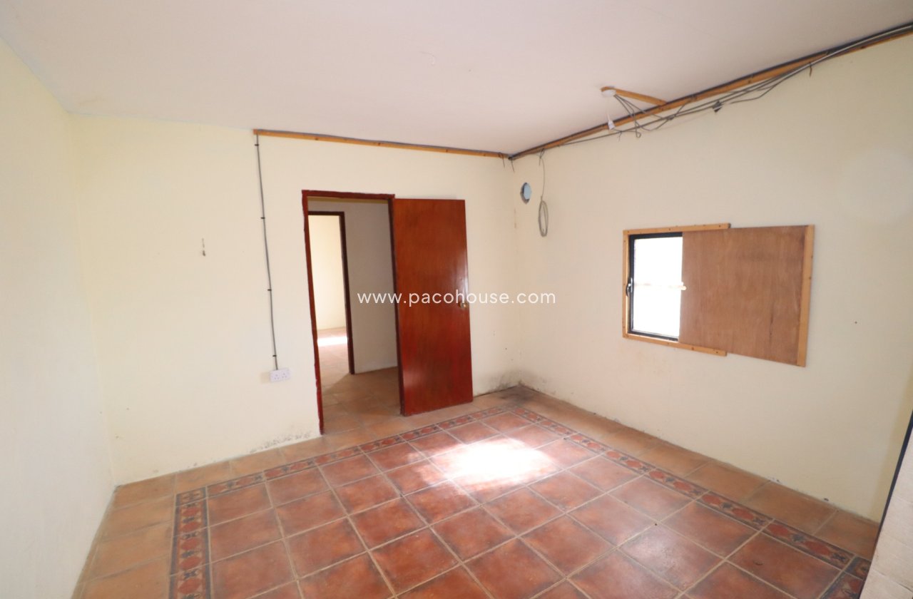 Resale - Cortijo -
Velez-Rubio