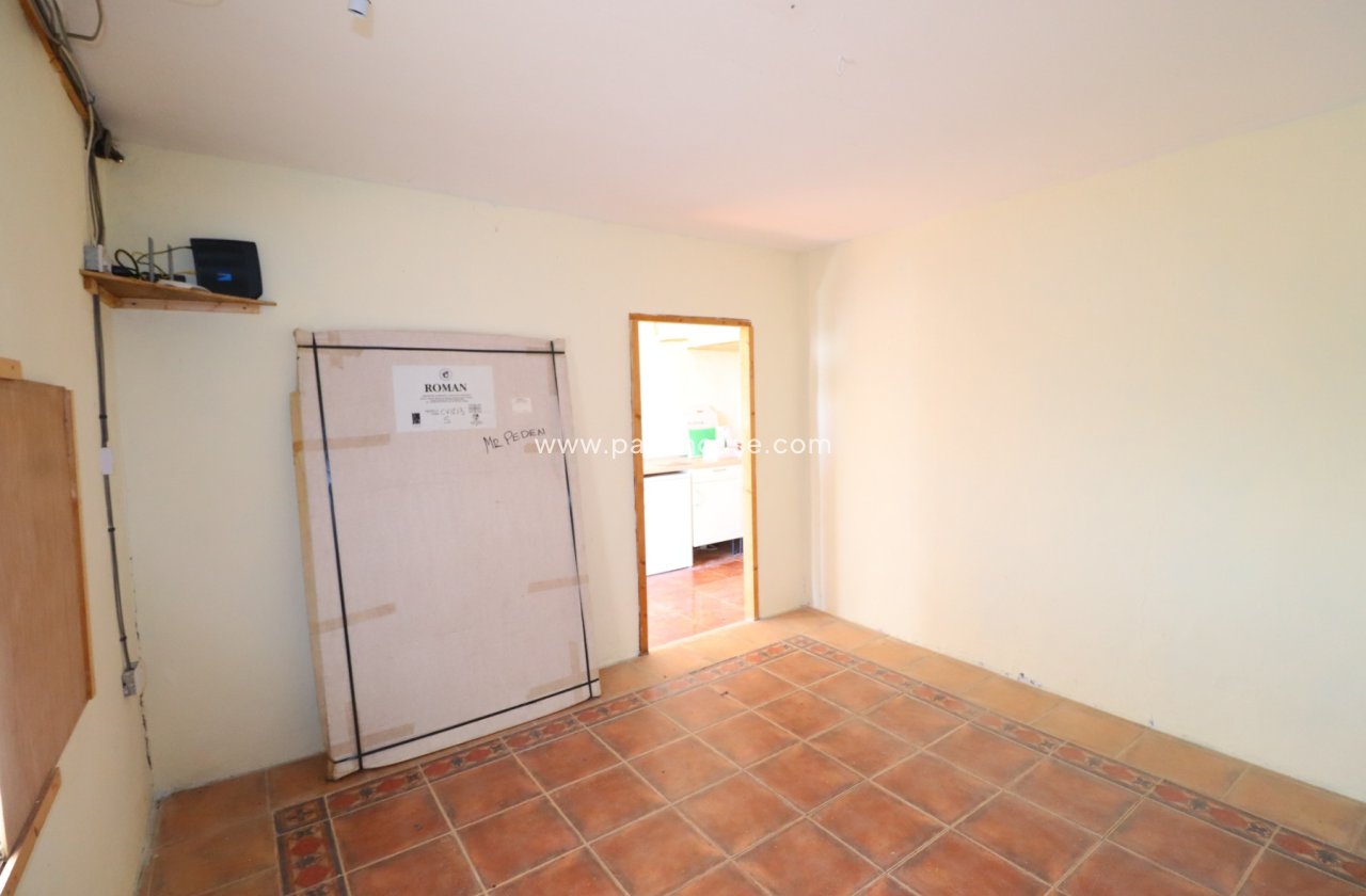 Resale - Cortijo -
Velez-Rubio