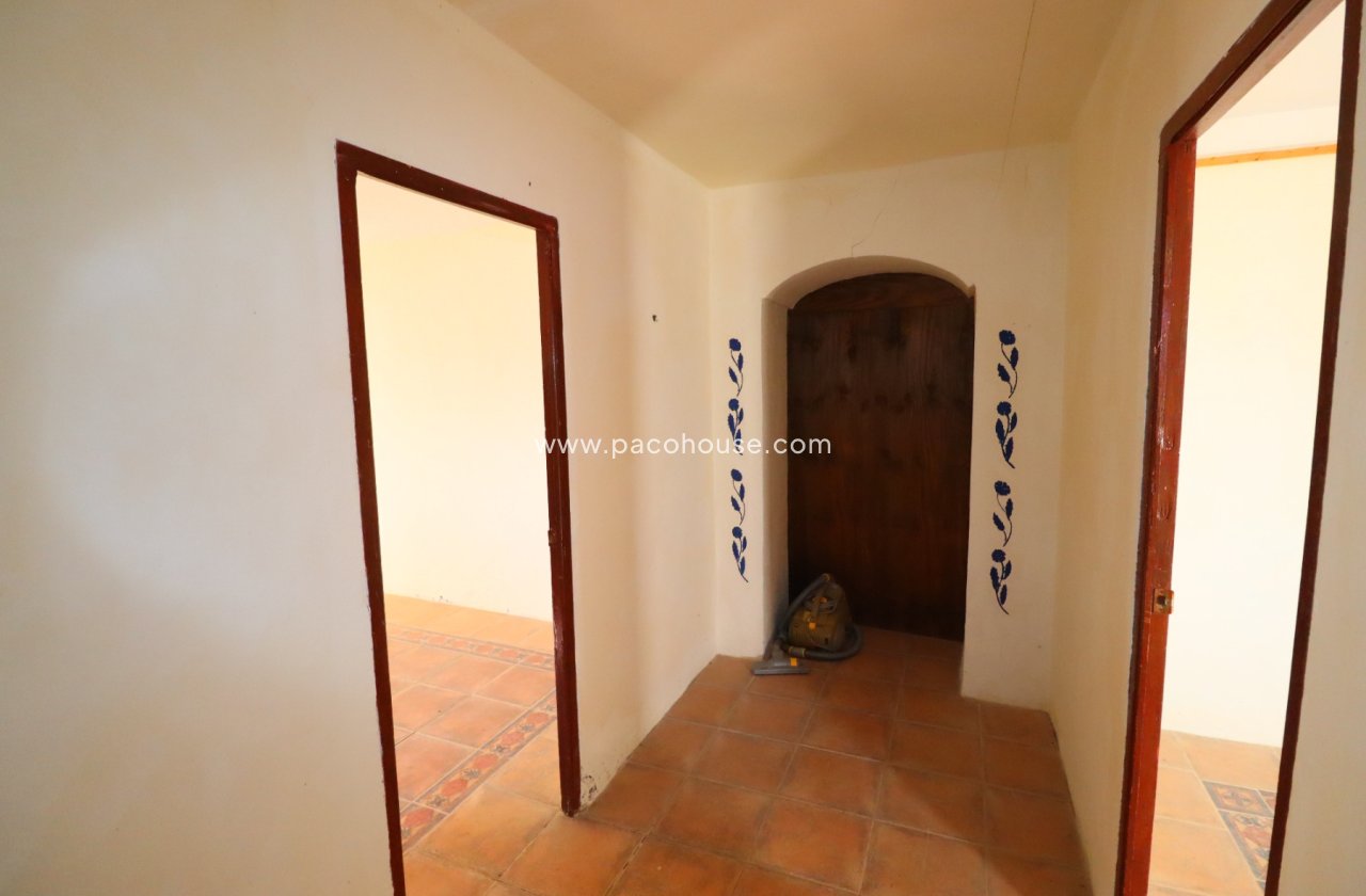 Resale - Cortijo -
Velez-Rubio