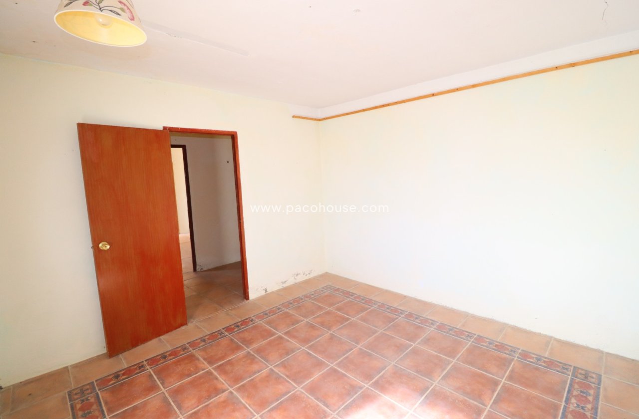 Resale - Cortijo -
Velez-Rubio