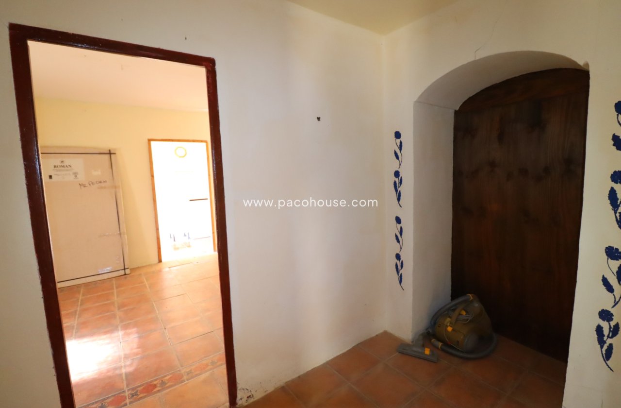 Resale - Cortijo -
Velez-Rubio