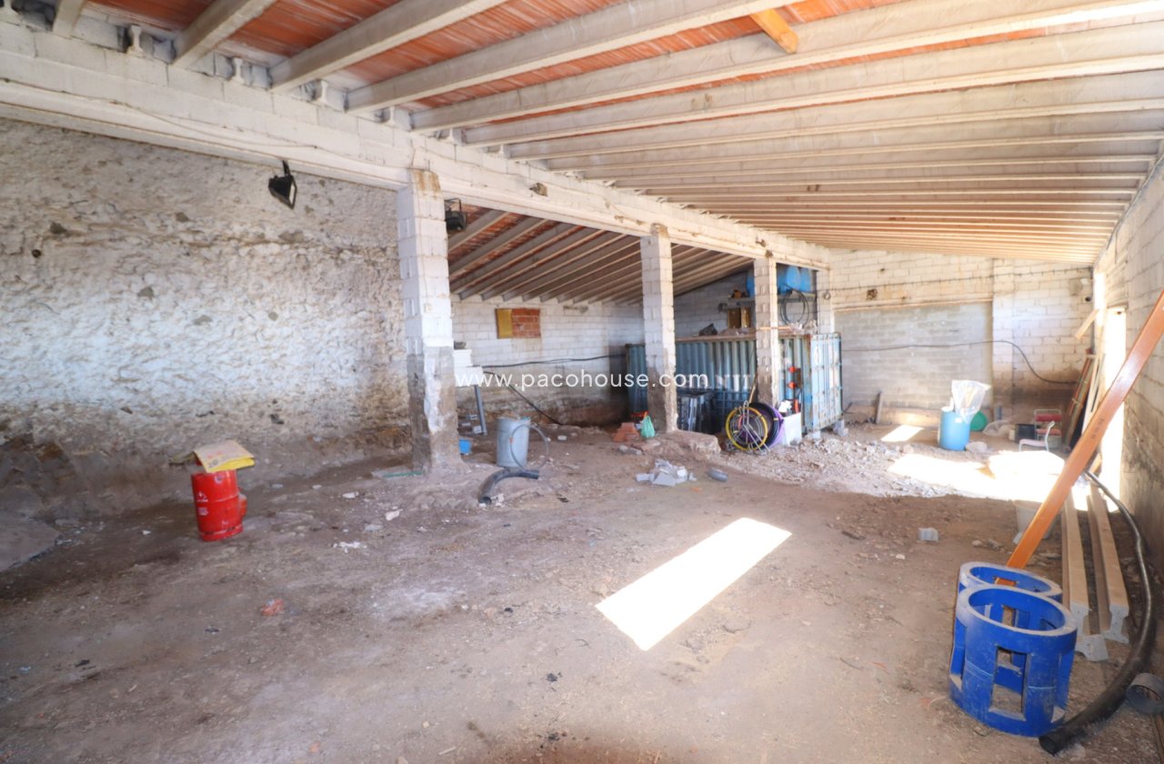 Resale - Cortijo -
Velez-Rubio