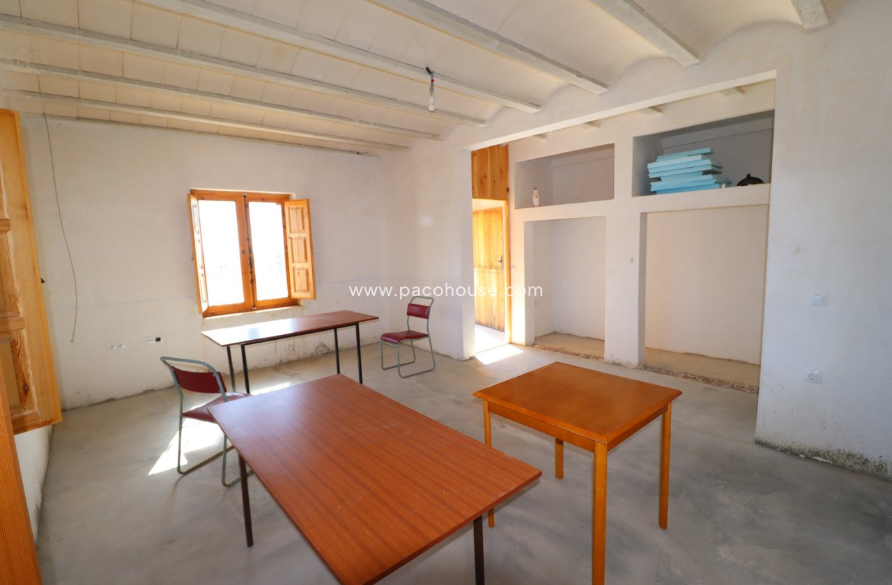 Resale - Cortijo -
Velez-Rubio