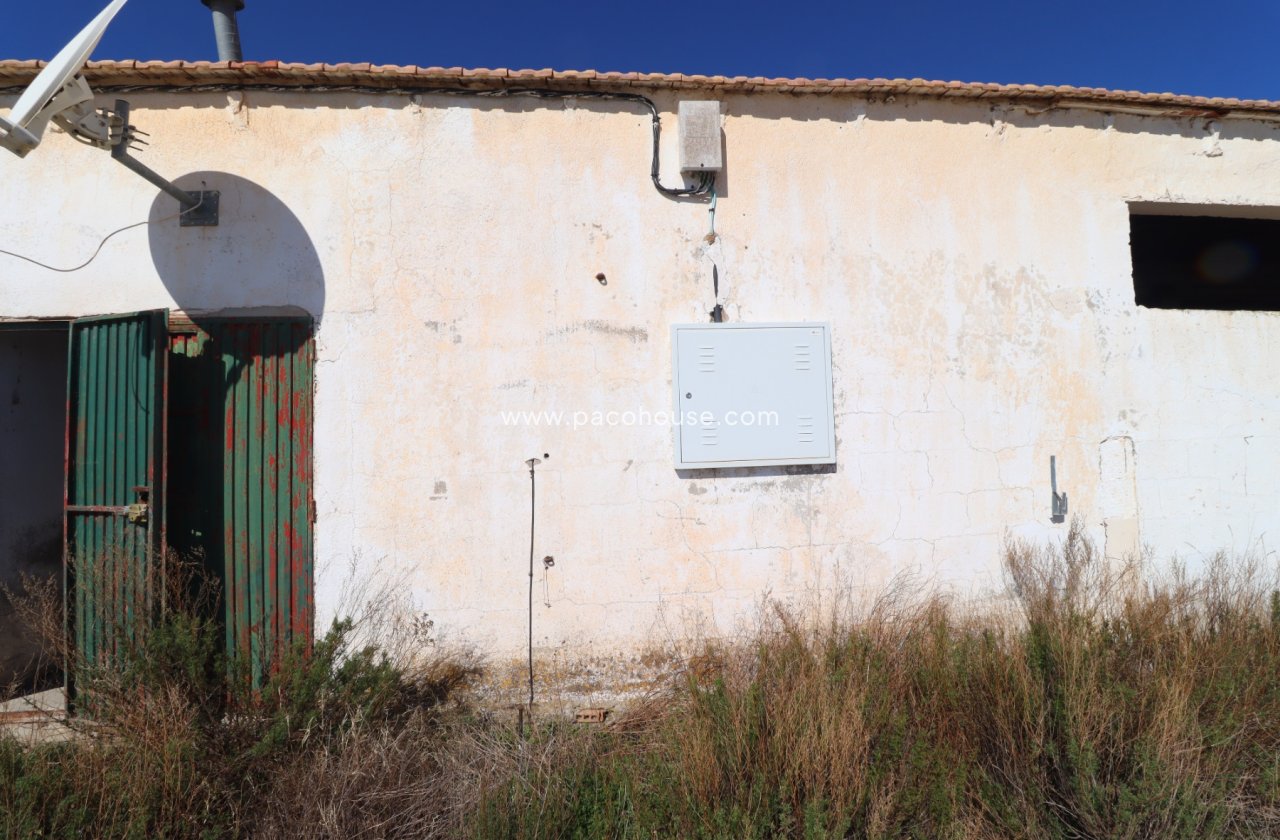 Resale - Cortijo -
Velez-Rubio