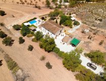 Resale - Cortijo -
Velez-Rubio
