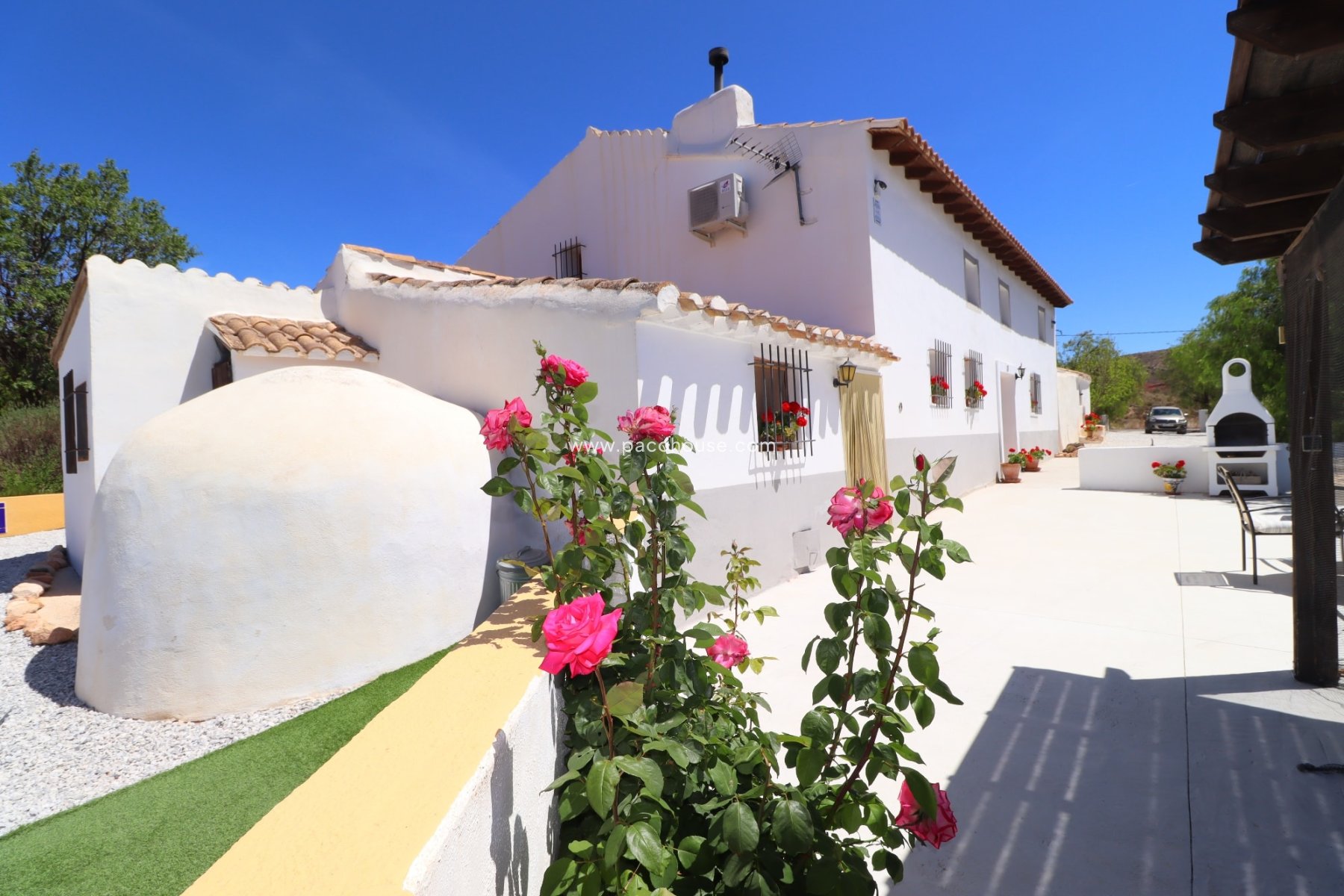 Resale - Cortijo -
Velez-Rubio