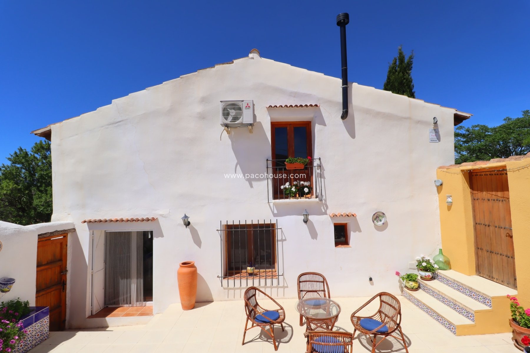 Resale - Cortijo -
Velez-Rubio