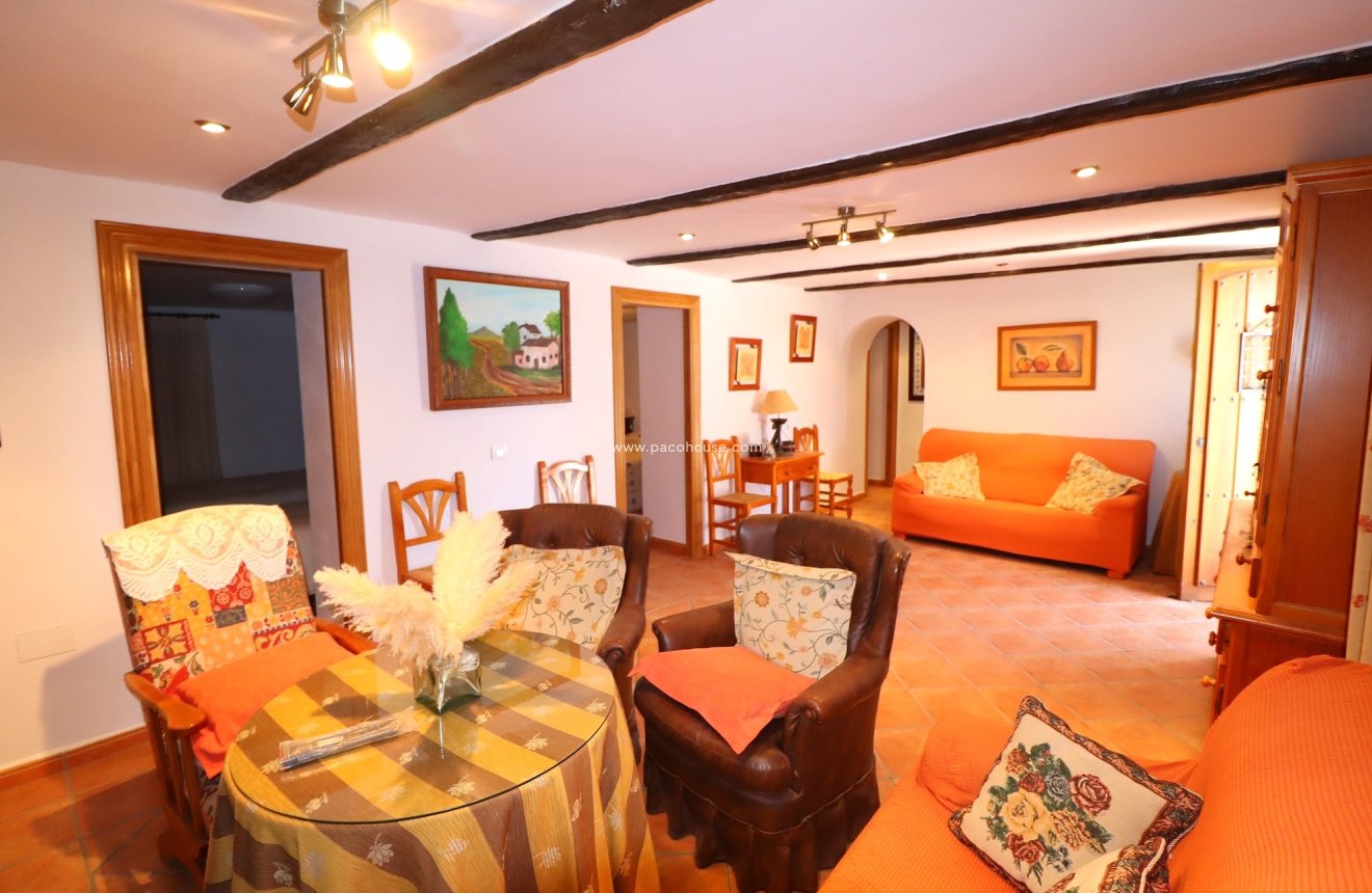 Resale - Cortijo -
Velez-Rubio