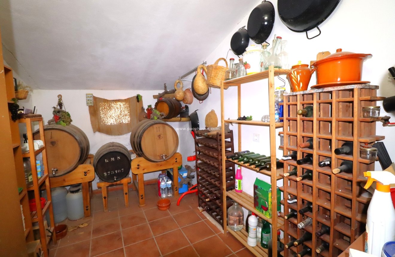 Resale - Cortijo -
Velez-Rubio