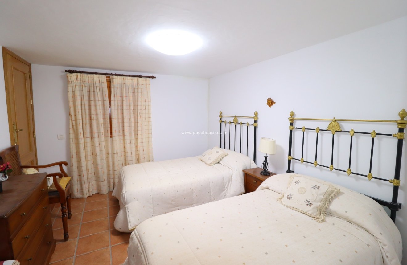 Resale - Cortijo -
Velez-Rubio