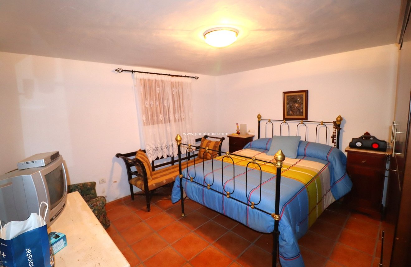 Resale - Cortijo -
Velez-Rubio