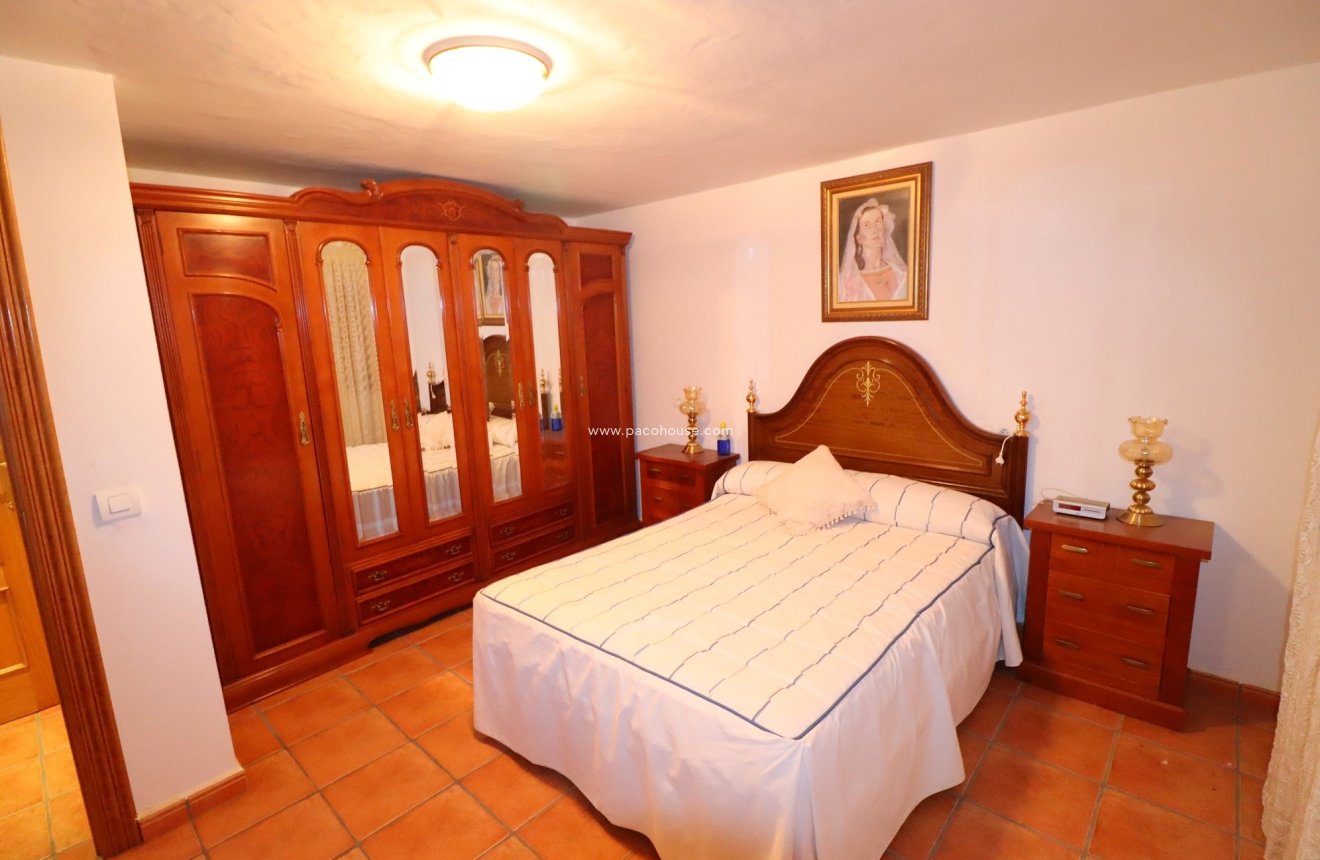 Resale - Cortijo -
Velez-Rubio