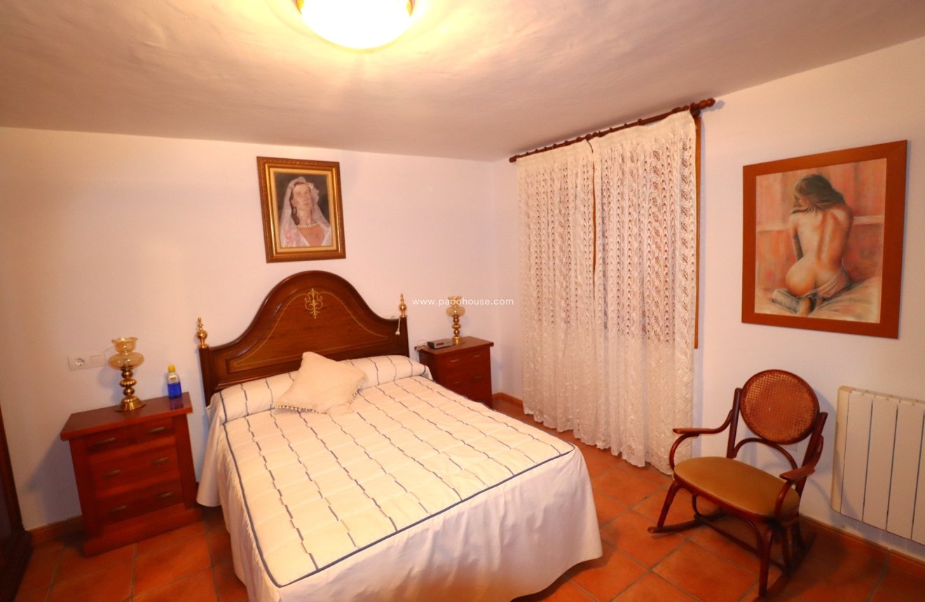 Resale - Cortijo -
Velez-Rubio