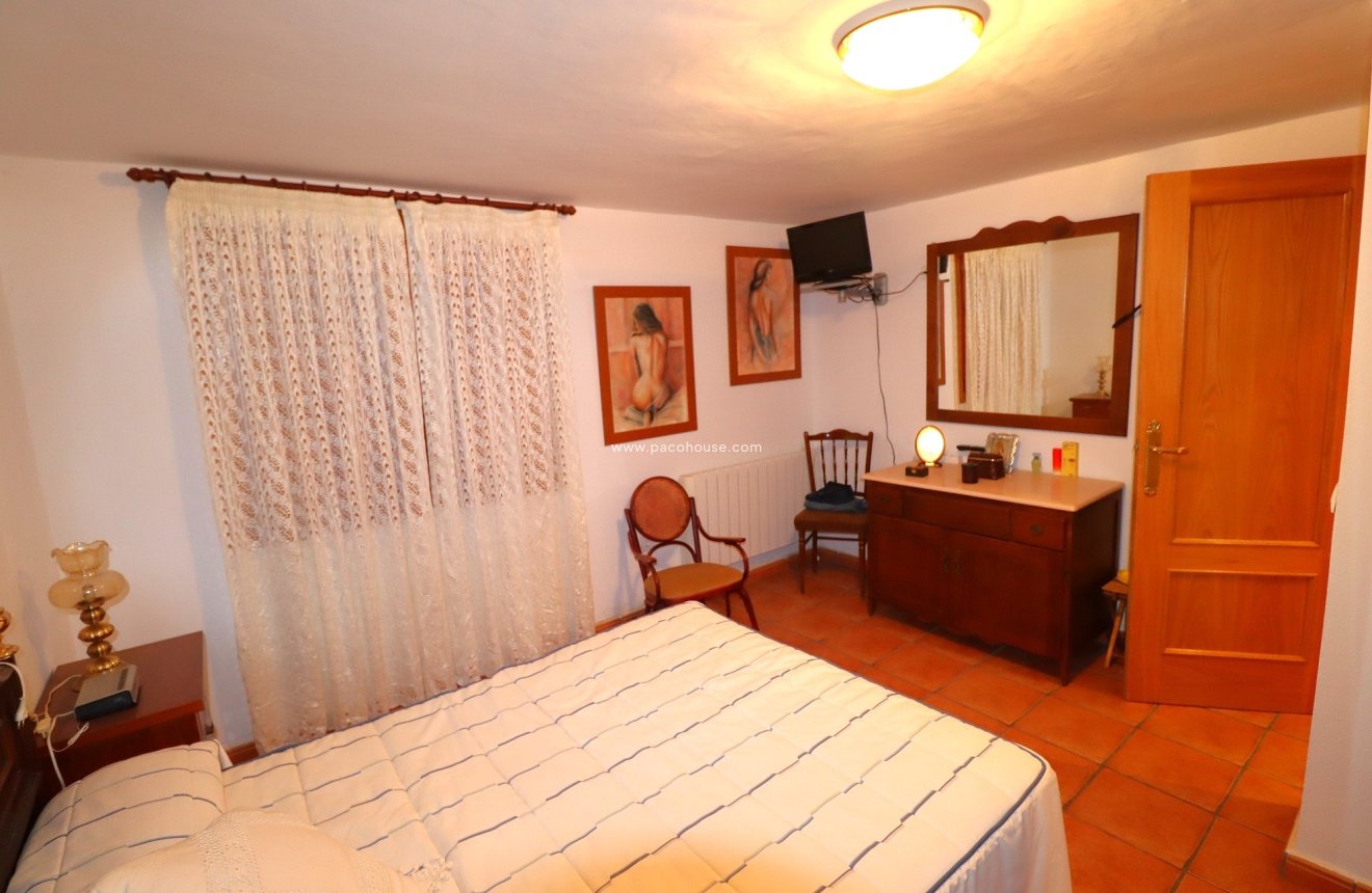 Resale - Cortijo -
Velez-Rubio