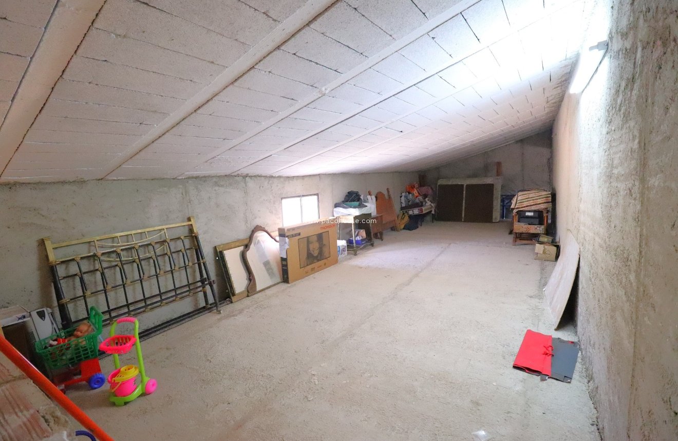 Resale - Cortijo -
Velez-Rubio