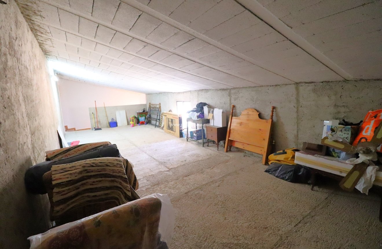 Resale - Cortijo -
Velez-Rubio