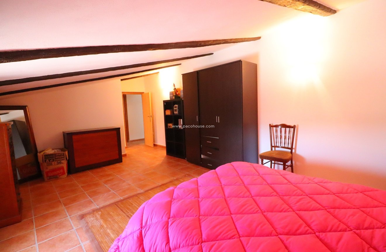 Resale - Cortijo -
Velez-Rubio