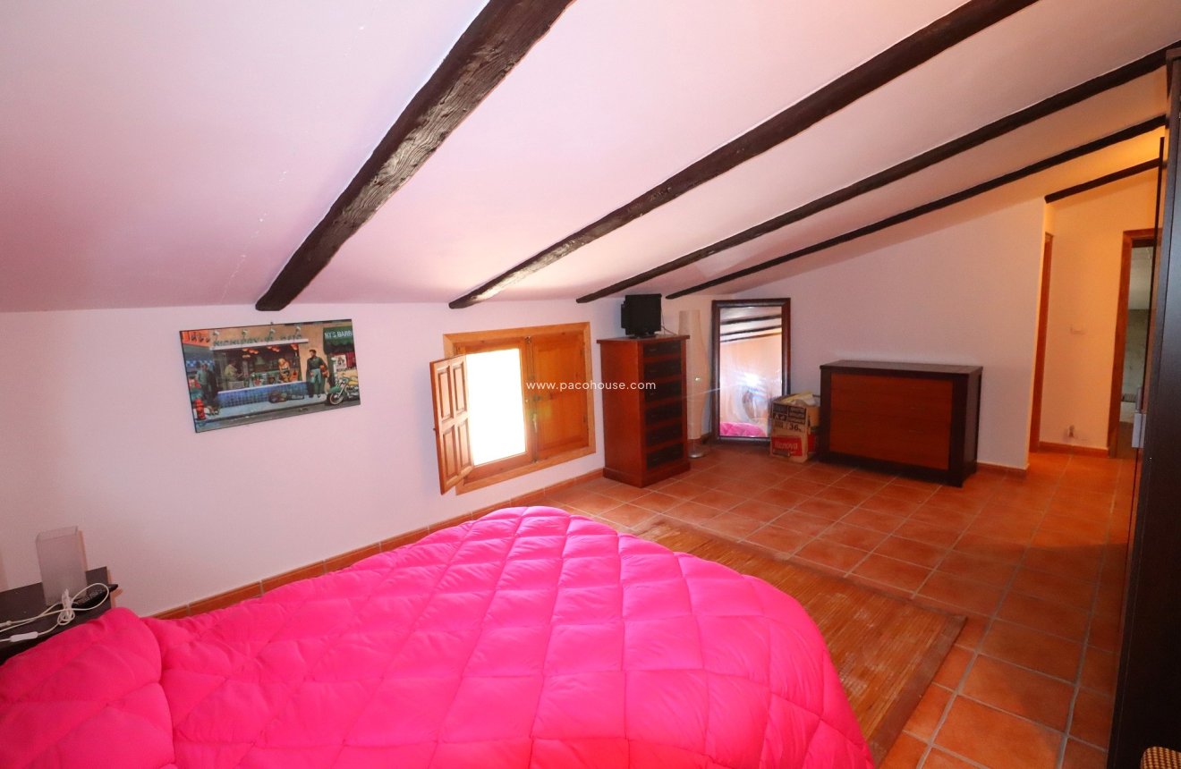 Resale - Cortijo -
Velez-Rubio