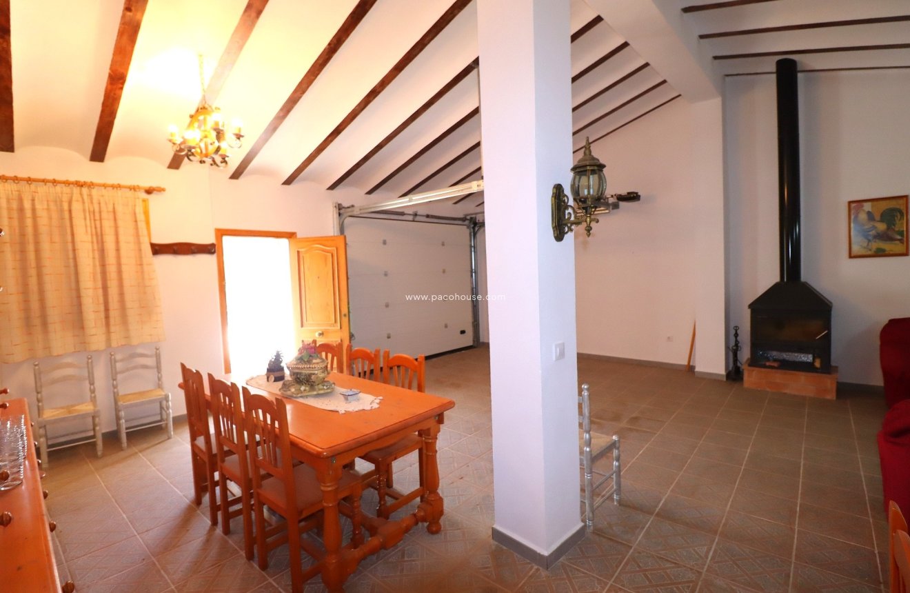 Resale - Cortijo -
Velez-Rubio