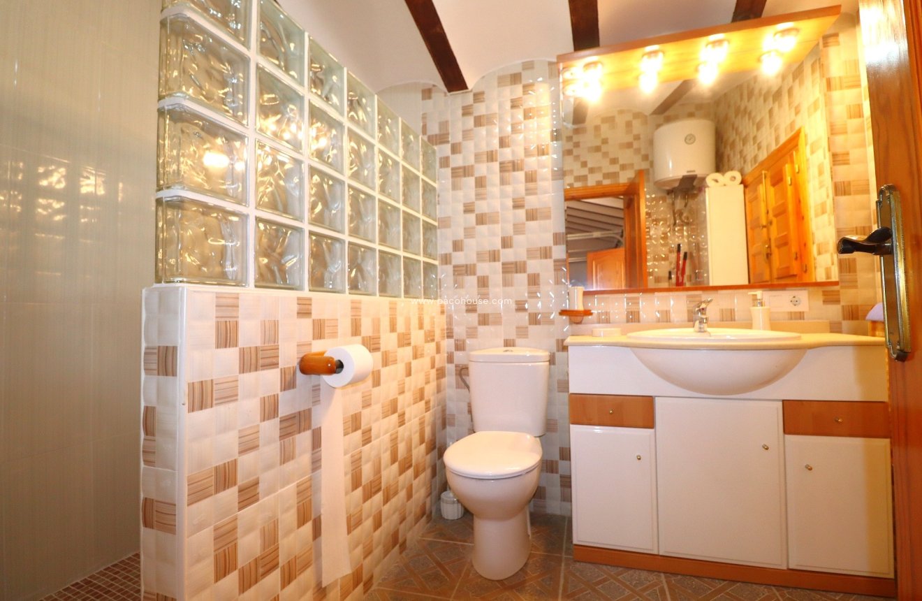 Resale - Cortijo -
Velez-Rubio