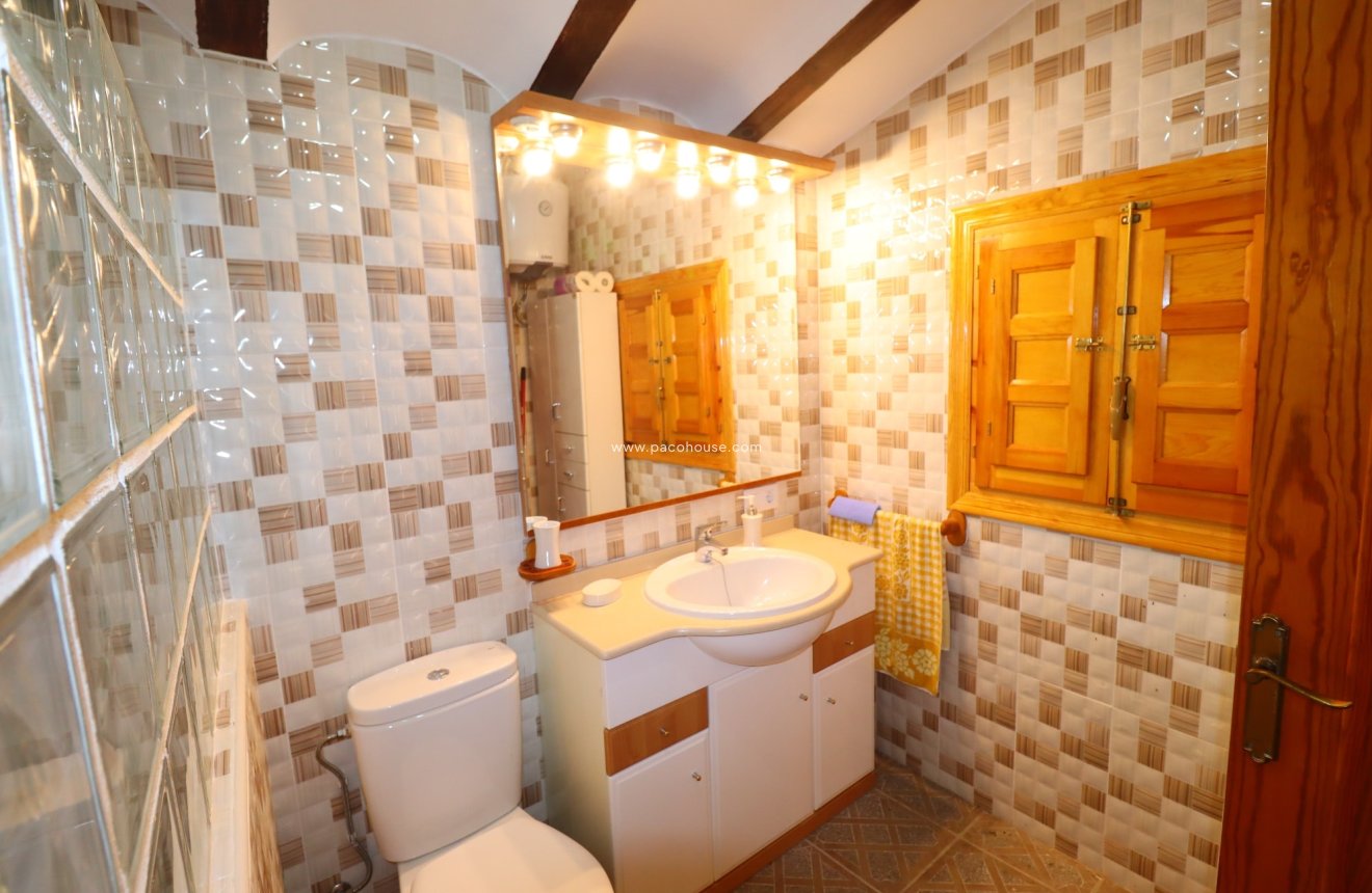 Resale - Cortijo -
Velez-Rubio