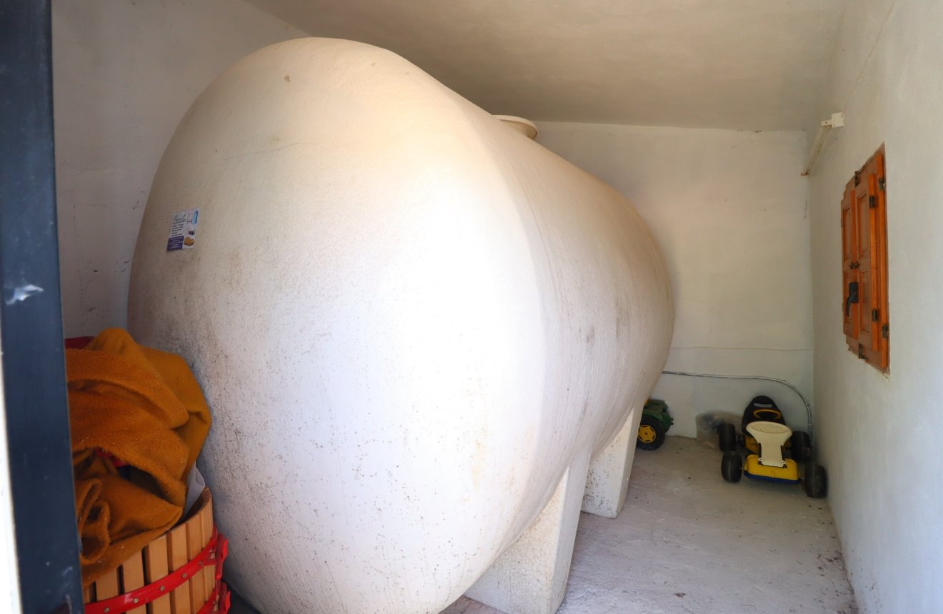 Resale - Cortijo -
Velez-Rubio