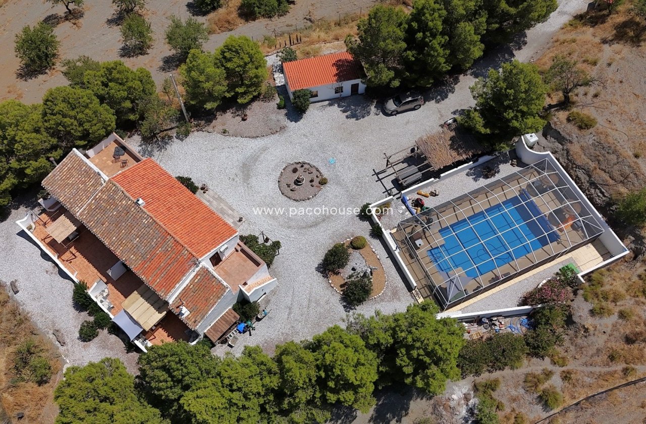 Resale - Cortijo -
Velez-Rubio