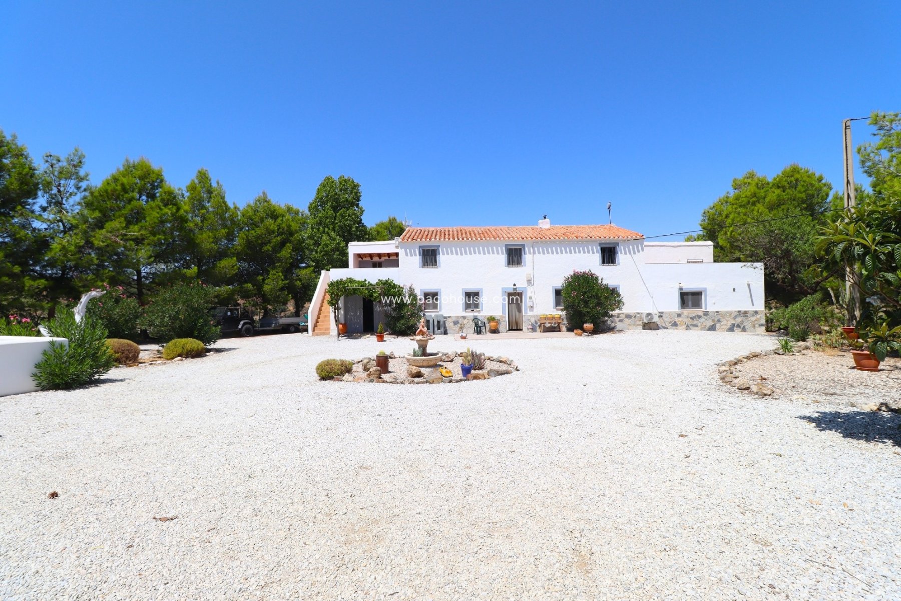 Resale - Cortijo -
Velez-Rubio