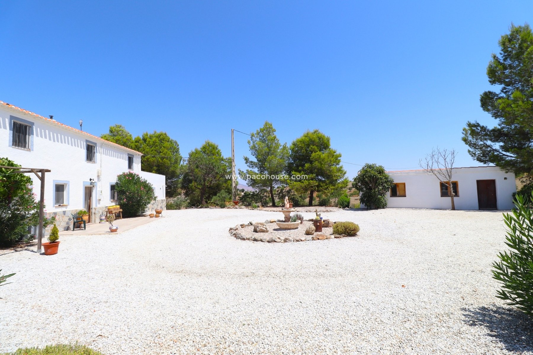 Resale - Cortijo -
Velez-Rubio