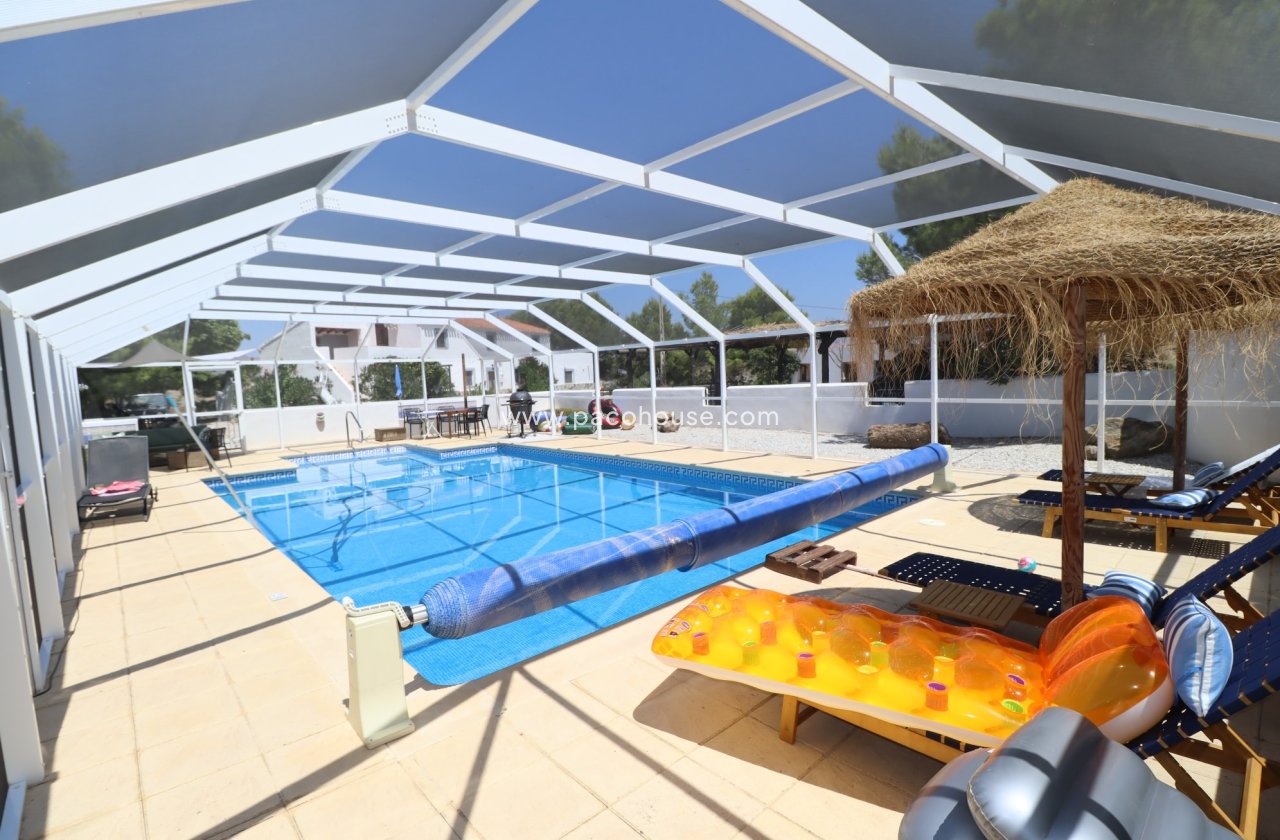 Resale - Cortijo -
Velez-Rubio