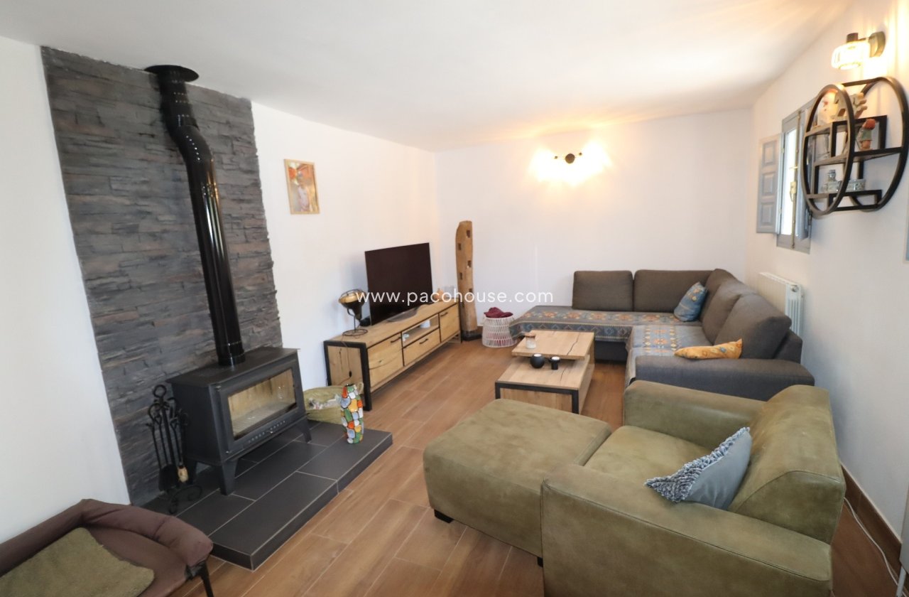 Resale - Cortijo -
Velez-Rubio