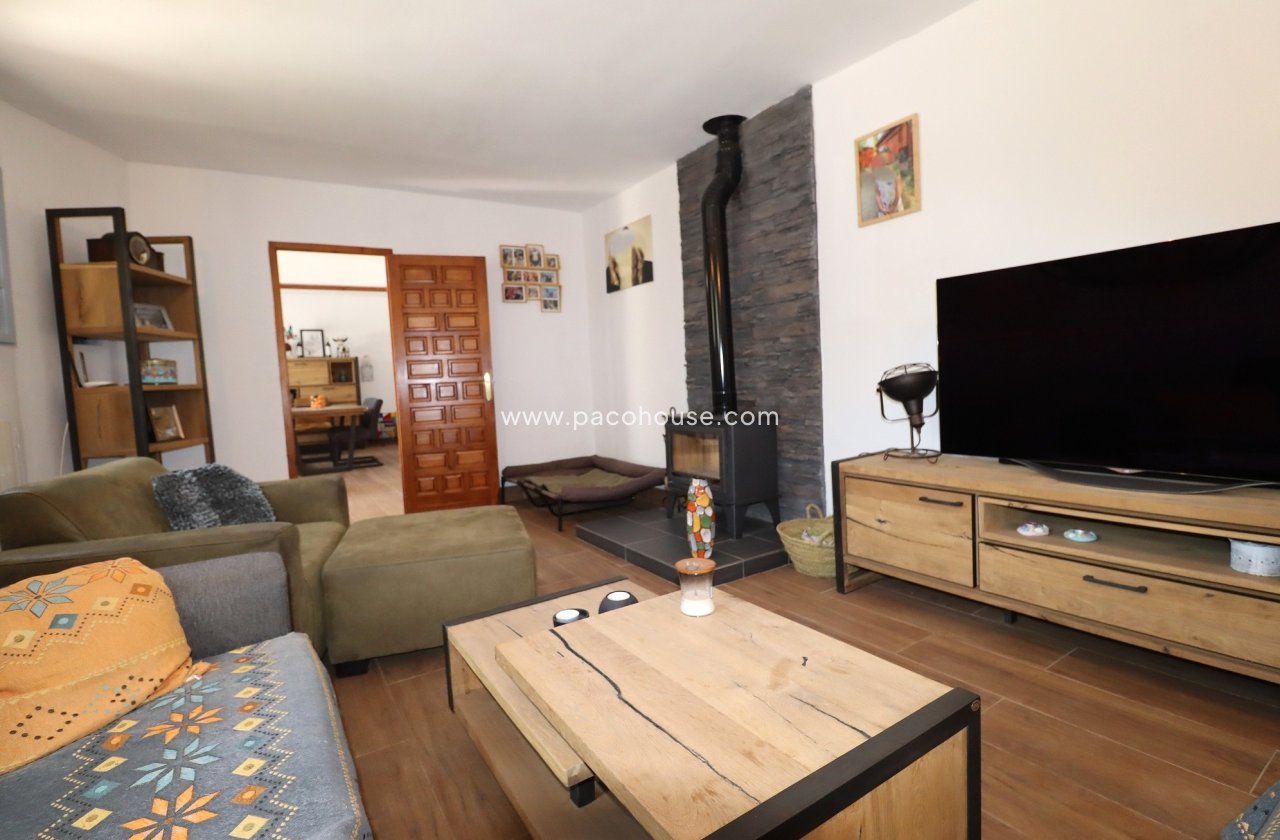 Resale - Cortijo -
Velez-Rubio