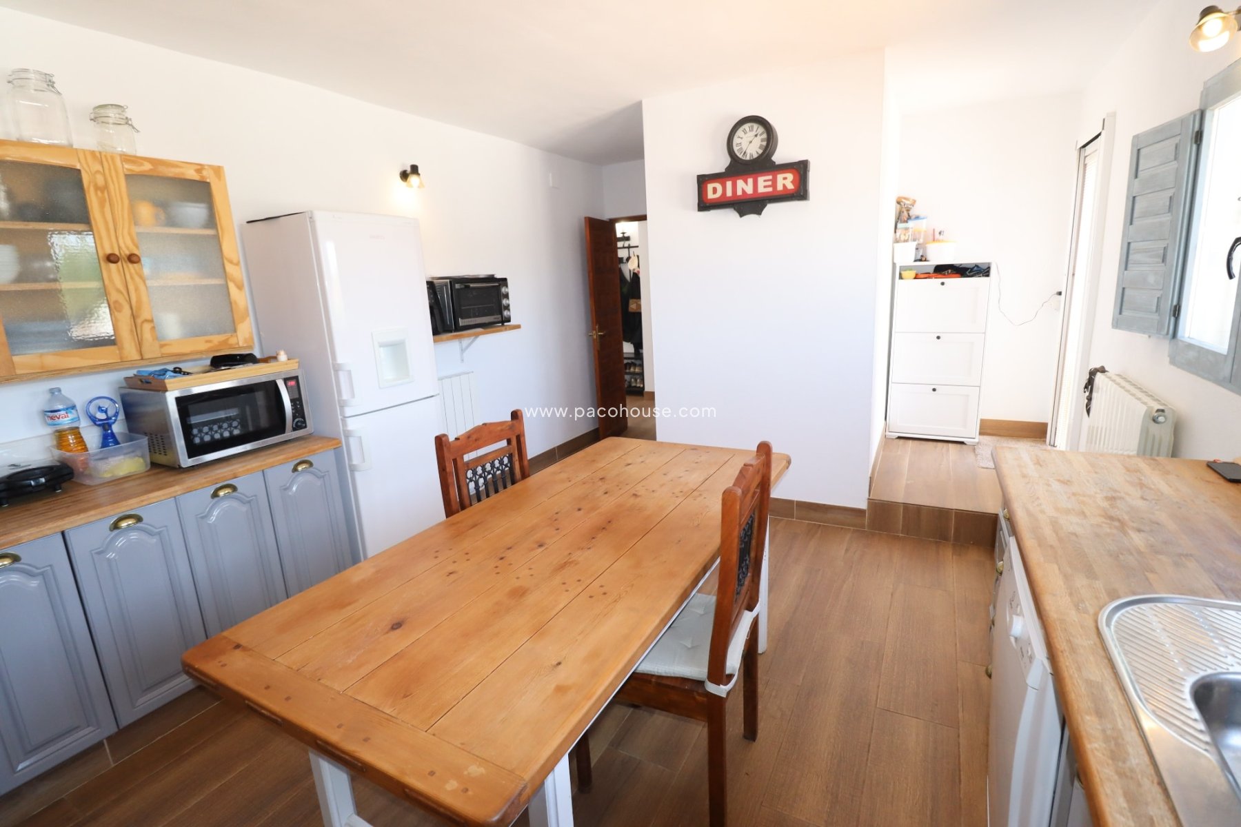 Resale - Cortijo -
Velez-Rubio